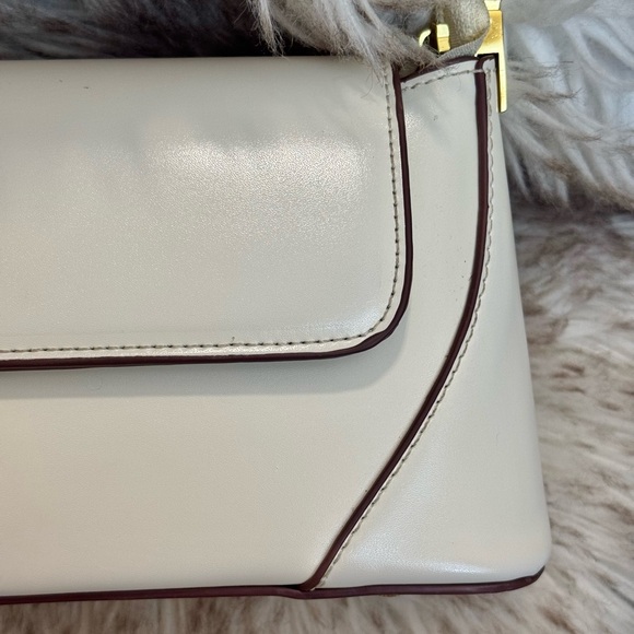 Cuiab Cream Baguette Shoulder Purse - Picture 7 of 14